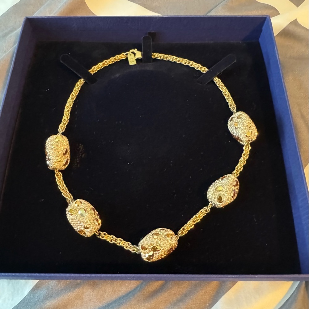 Gorgeous Swarovski Necklace